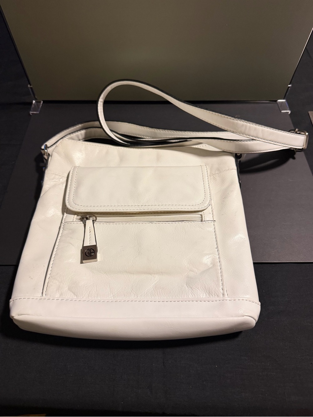 Giani Bernini White Crossbody Bag Zip/Magnetic Flap, Lined Pockets Silver hardwa